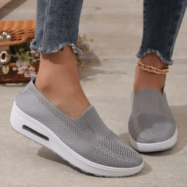 Womens Solid Hue Knitted Sneakers - Pillow-Soft Sole & Stylish Platform - Effortless Slip-On Comfort Shoes with Air Cushion - Breathable Low-top Design for All-Day Walking